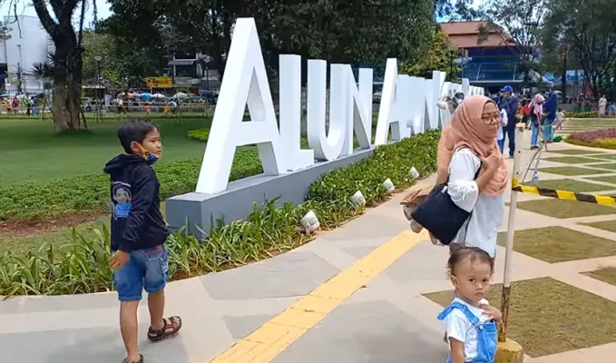 Alun-alun Kota Bogor. (Foto: Tangkap Layar Konten Youtube).