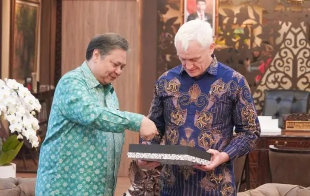 Menko Pereknomian  Airlangga Hartarto menerima kunjungan Menteri Keamanan Energi dan Net Zero Inggris H.E Mr Graham Stuart MP. (ist)