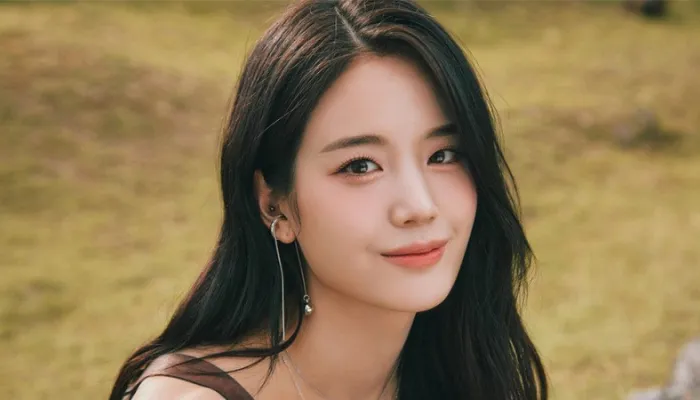 Jang Gyuri putuskan hengkang dari grup Fromis_9. (Allkpop)