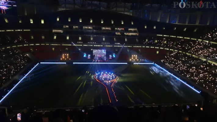 Penampakan Jakarta International Stadium(JIS) di waktu malam.(Foto: Aldi)