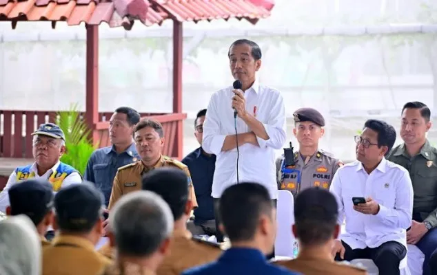 Presiden Joko Widodo saat bertemu para kepala desa se-Kabupaten Serang. (biro pers)