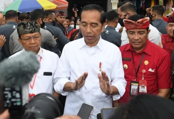 Presiden Joko Widodo saat memberikan keterangan soal penghapusan pemilihan langsung gubernur dihapus. (biro pers)