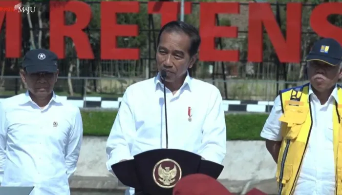 Presiden Jokowi resmikan kolam retensi Andir di Kabupaten Bandung, Jawa Barat. (YouTube/Sekretariat Presiden)