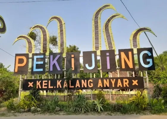 Gapura Kampung Pekijing,(Ist)