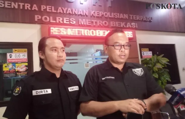 Kasie Humas Polres Metro Bekasi, AKP Hotma Sitompul beserta jajaran. (Ihsan Fahmi).