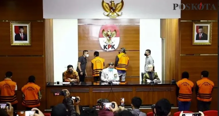 KPK resmi menetapkan Hakim Agung, Sudrajad Dumyati dan 9 orang lain sebagai tersangka kasus dugaan suap penanganan perkara di Makhamah Agung (MA).(Adam)