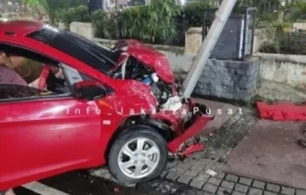 Insiden kecelakaan lalu lintas (laka lantas) terjadi di Jalan M.H. Thamrin.(Ist)