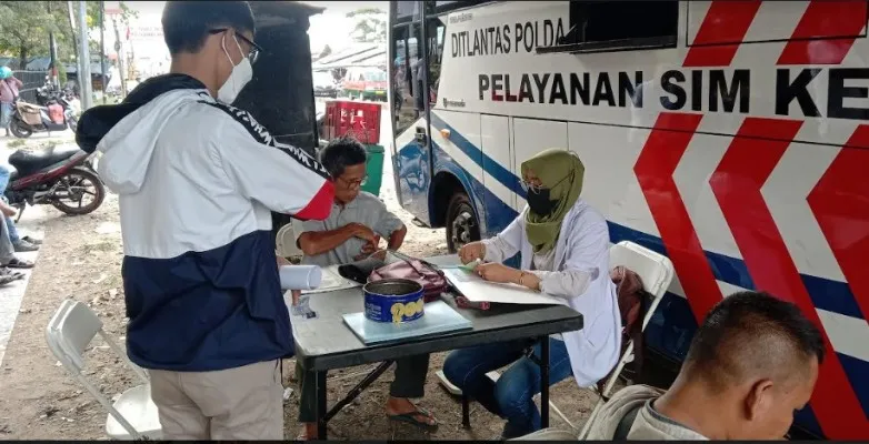 Suasana layanan simling Ditlantas Polda Banten.(Ist)