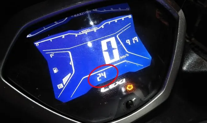 Kode error 24 Yamaha Lexi, bikin mesin tidak bisa hidup ternyata masalah koneksi kabel sensor O2.(Foto/muhamad ichsan)