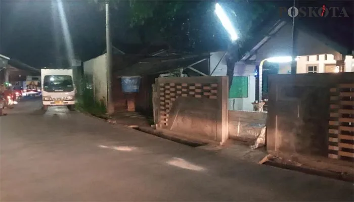 Lokasi kejadian insiden penusukan oleh pria beratribut polisi di jalan Cipete raya Mustika jaya Bekasi. (Ihsan Fahmi).