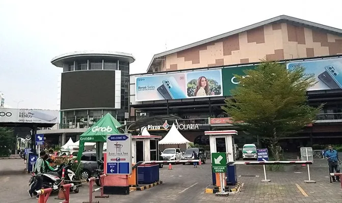 Suasana salah satu Mall di Bekasi, BCP (Bekasi Cyber Park) Kota Bekasi, Rabu 18 Agustus 2021 Siang. (Foto/ihsan)