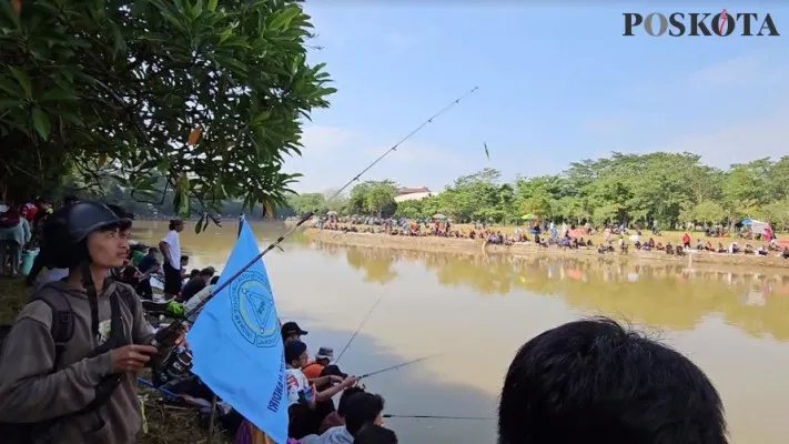 Ribuan buruh mancing di Danau Pemda Kabupaten Tangerang. (Foto/Veronica)