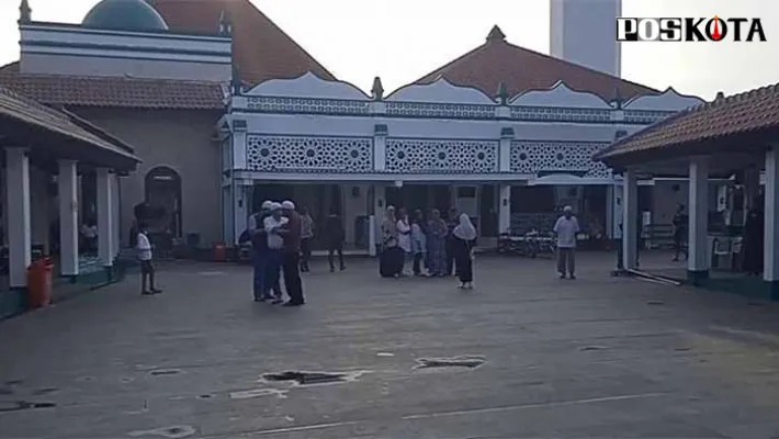 Masjid Jami Kramat Luar Batang, Penjaringan, Jakarta Utara sudah memasuki tahap akhir. (Yono)