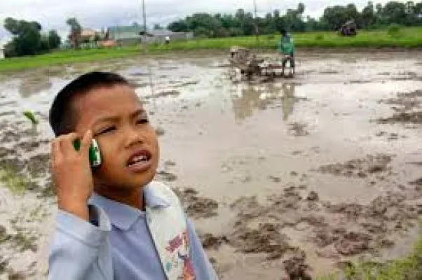 Ilustrasi anak menelepon/foto: fahmiphotogalery