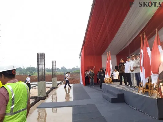 Menteri Perhubungan (Menhub), Budi Karya Sumadi meresmikan Stasiun Baru Jatake di Kabupaten Tangerang. (Poskota.co.id/Veronica Prasetio)