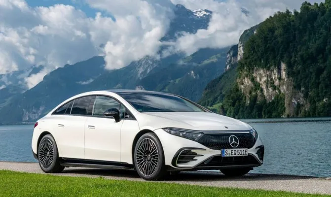 EQS menjadi mobil full elektrik pertama Mercedes yang segera di jual pada 2022.(Foto/netcarshow)