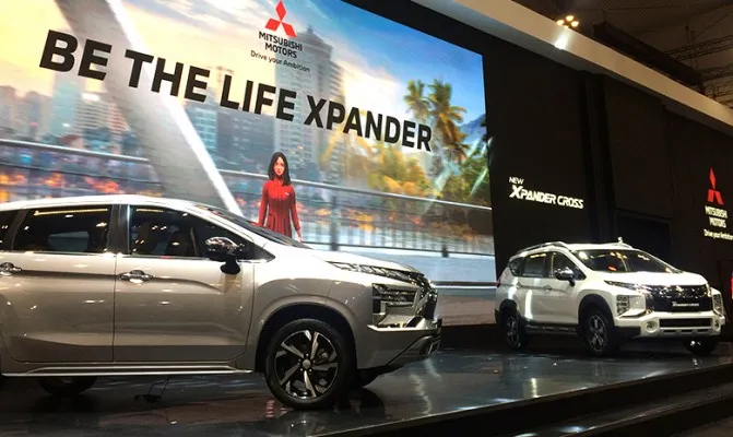 Potongan harga New Xpander hingga Rp28 juta rupiah, dua varian face lift dari Mitsubishi hadir di GIIAS 2021. (Foto/reza)