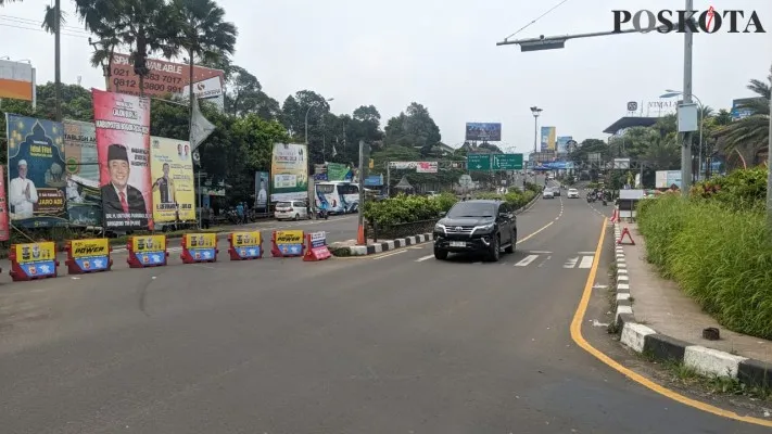 Situasi one way dari arah Puncak Bogor ke Jakarta pada Kamis, 23 Mei 2024. (Poskota.co.id/Panca Aji)