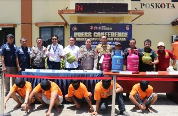 Lima pelaku oplosan gas LPG diringkus Polsek Panongan. (Foto/Veronica)