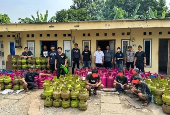 Praktik penyuntikan tabung gas non subsidi 12 kg ke tabung gas elipiji bersubsidi 3 kg dibongkar polisi. (Ist)