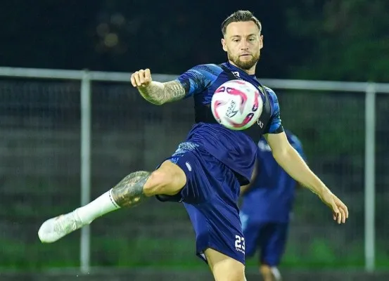 Persib Bandung Kehilangan Satu Pemain Jelang Laga Melawan Bali United, Dicoret dari Starting XI? (persib.co.id)