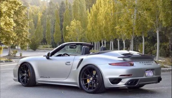 Sedan sport jenis Porsche.(Sumber Foto: Wheelsboutique.com)