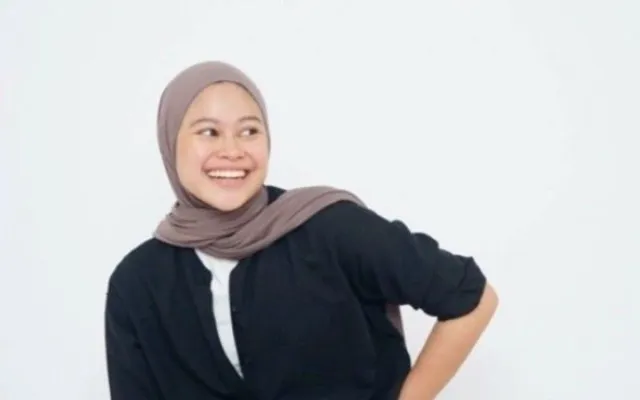 Potret anak dari politisi Muhaimin Iskandar, Rahma Arifa yang menjadi sorotan netizen. (X/@bangpino__)