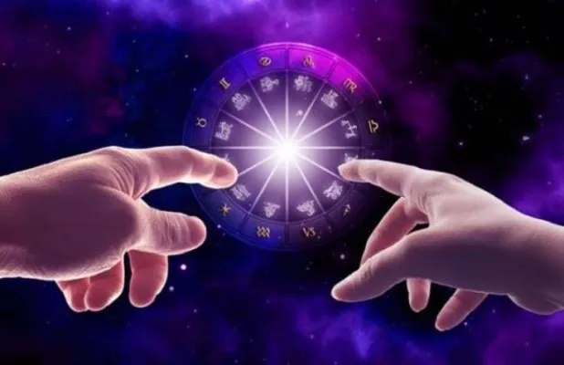 Ramalan zodiak Aquarius hari ini Jumat, 16 Agustus 2024. (Freepik)