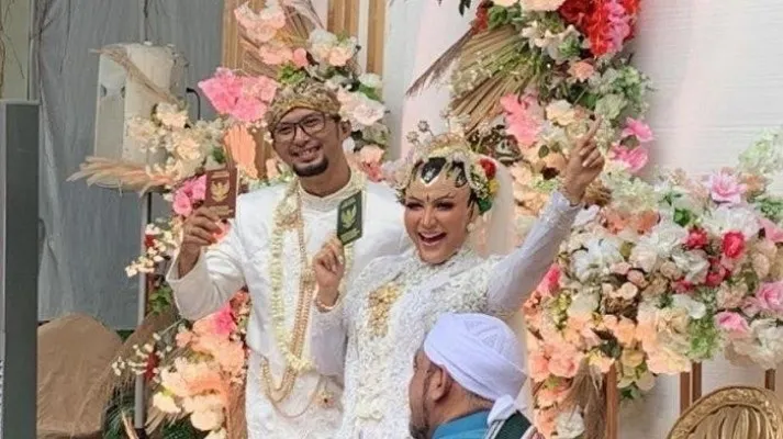 Roro Fitria dan Andre Irawan. (ist)