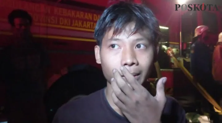 Adam, Saksi Sekaligus Warga Sekitar Yang Melihat Kebakaran. (Cr01).