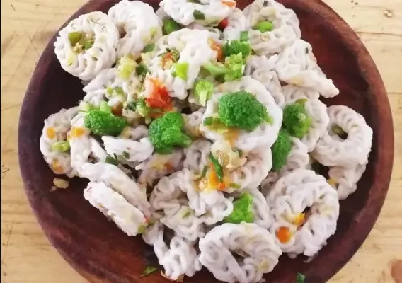 Resep seblak tatangga with broccoli ini akan jadi masakan menarik yang bisa dicoba untuk dimasak di rumah. (Cookpad/@Cookpadchandrahan)