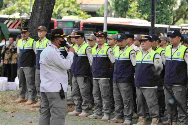 Ratusan Satpol PP DKI disiap siagakan saat malam perayaan tahun baru di sepanjang Jalan Sudirman-Thamrin. (Ist)