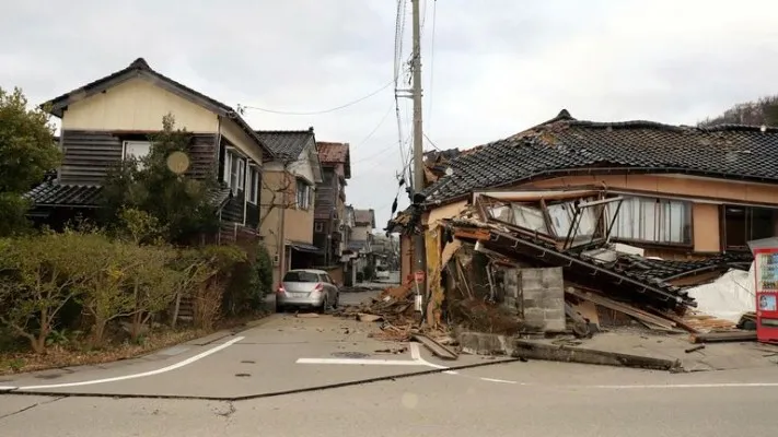 Jepang dilanda Tsunami dan Gempa Bumi. (Foto/Sky News)