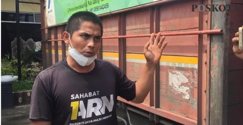 Alfazri (36) menjelaskan dirinya sudah tiga kali jadi sasaran pembegalan di Jalan Kebon Baru, Kelurahan Semper Barat, Kecamatan Cilincing, Jakarta Utara.(Ivan)