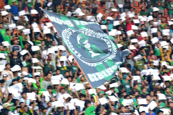 Supporter Persikabo 1973. (Poskota/Panca Aji)