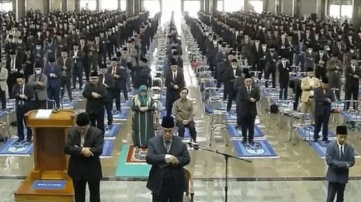 Salat ied di Pesantren Al Zaytun Indramayu ramai disorot. Foto: Ist.