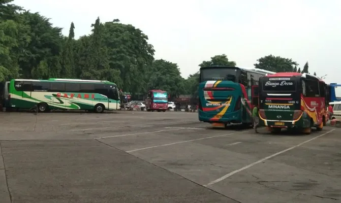 Jelang Nataru, Terminal Bus Kalideres siapkan tiga posko pelayanan. (Foto/cr04)