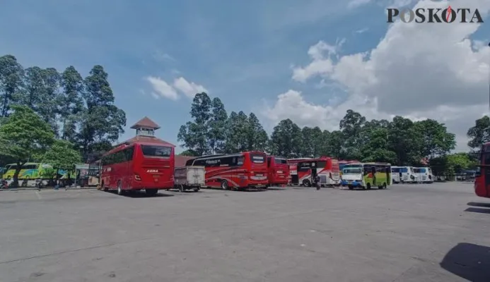 Suasana Terminal Poris Pelawad. (Iqbal)