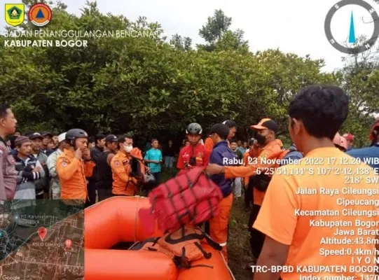 Tim SAR gabungan  langsung menuju lokasi untuk melakukan upaya pencarian.(Ist)