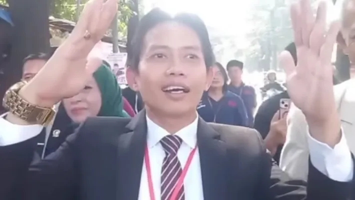 Pengacara Pegi Setiawan, Toni RM akan gugat Polda Jabar. (Foto: tangkapan layar YouTube/Pengacara Toni)