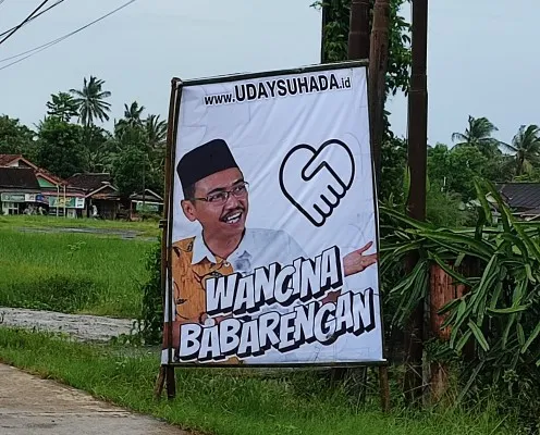 Balihonya Bertebaran, Tokoh Aktivis asal Menes Didorong Maju Pilkada ...