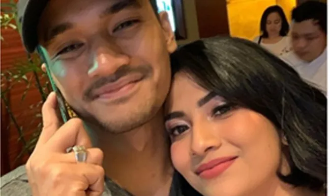 Febri Adriansyah sempat Berucap, jika Vanessa Angel meninggal bakalan ikut juga saat diundang channel ASHIAP TV dengan dipandu oleh Millen Cyrus. (Foto/ig@vannesaangelofficial)