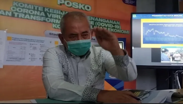 Wali Kota Bekasi Rahmat Effendi saat ditemui awak media beberapa waktu lalu di RSD Stadion Patriot Chandra Baga, (Ihsan Fahmi)