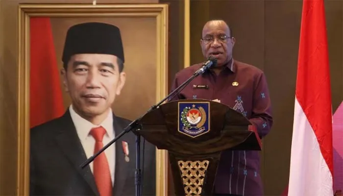 Wamendagri John Wempi Wetipo saat memberi arahan sekaligus membuka Rapat Koordinasi Nasional (Rakornas) Toponimi dan Batas Daerah Tahun 2022. (ist)