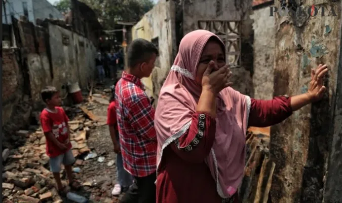 Warga korban kebakaran  di Kawasan Petojo Selatan, Gambir.(ahmad tri hawaari)