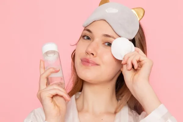 Jaga Kelembapan dengan Toner untuk Hindari Kulit Kering, Intip Sederet Rekomendasinya di Sini! (Foto: Freepik)