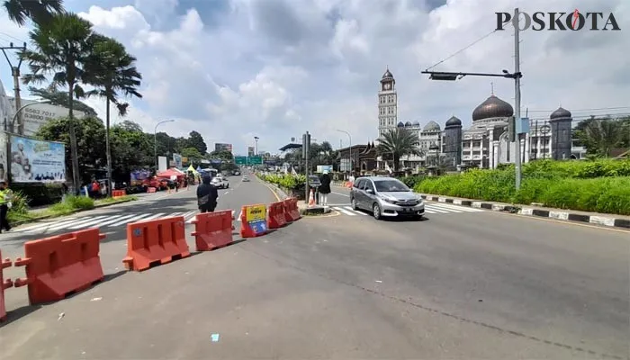 Sistem one way menuju Jakarta diberlakukan satu jam lebih cepat. (Panca)